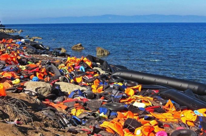 Un bambino è nato per noi… Una bambina è sbarcata per noi